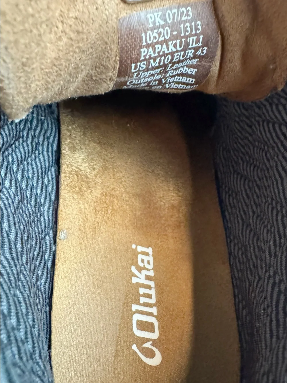 OluKai Papaku Ili Mustang/mustang waterproof leather chukka boot 10/43 $160